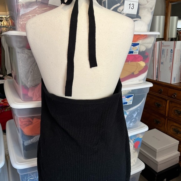 Halter Sweater - Picture 4 of 6